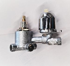 Корпус смесителя Z=7см с 4-х позиционным переключателем функций для душевой кабины APOLLO TS33W-TS49W