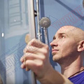 Установка душевой двери Huppe в нишу до 100см